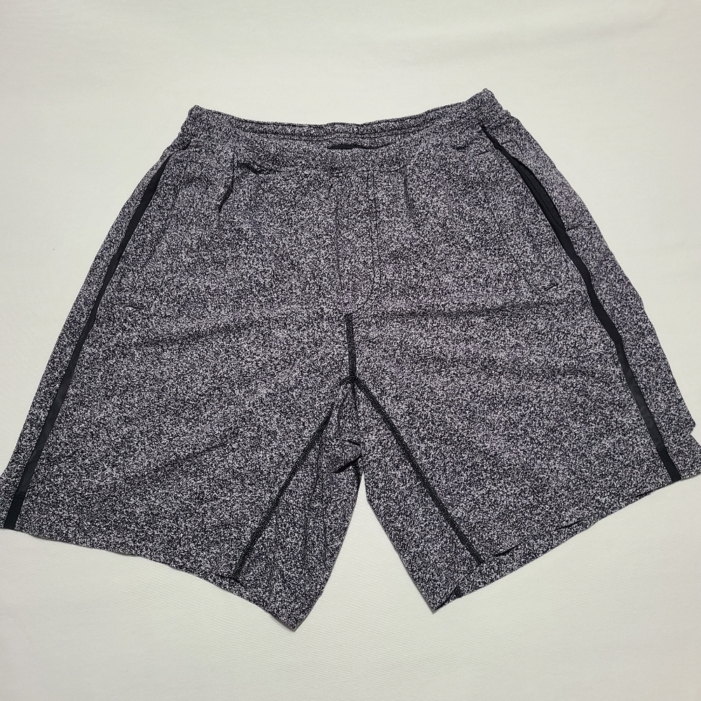 Lululemon Men's Pace Breaker Short 9" sz L